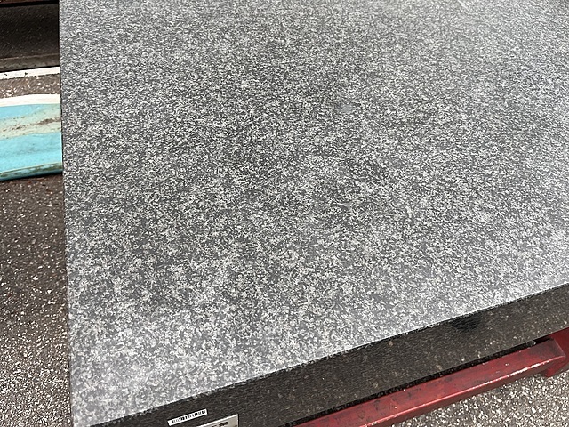  石定盤 