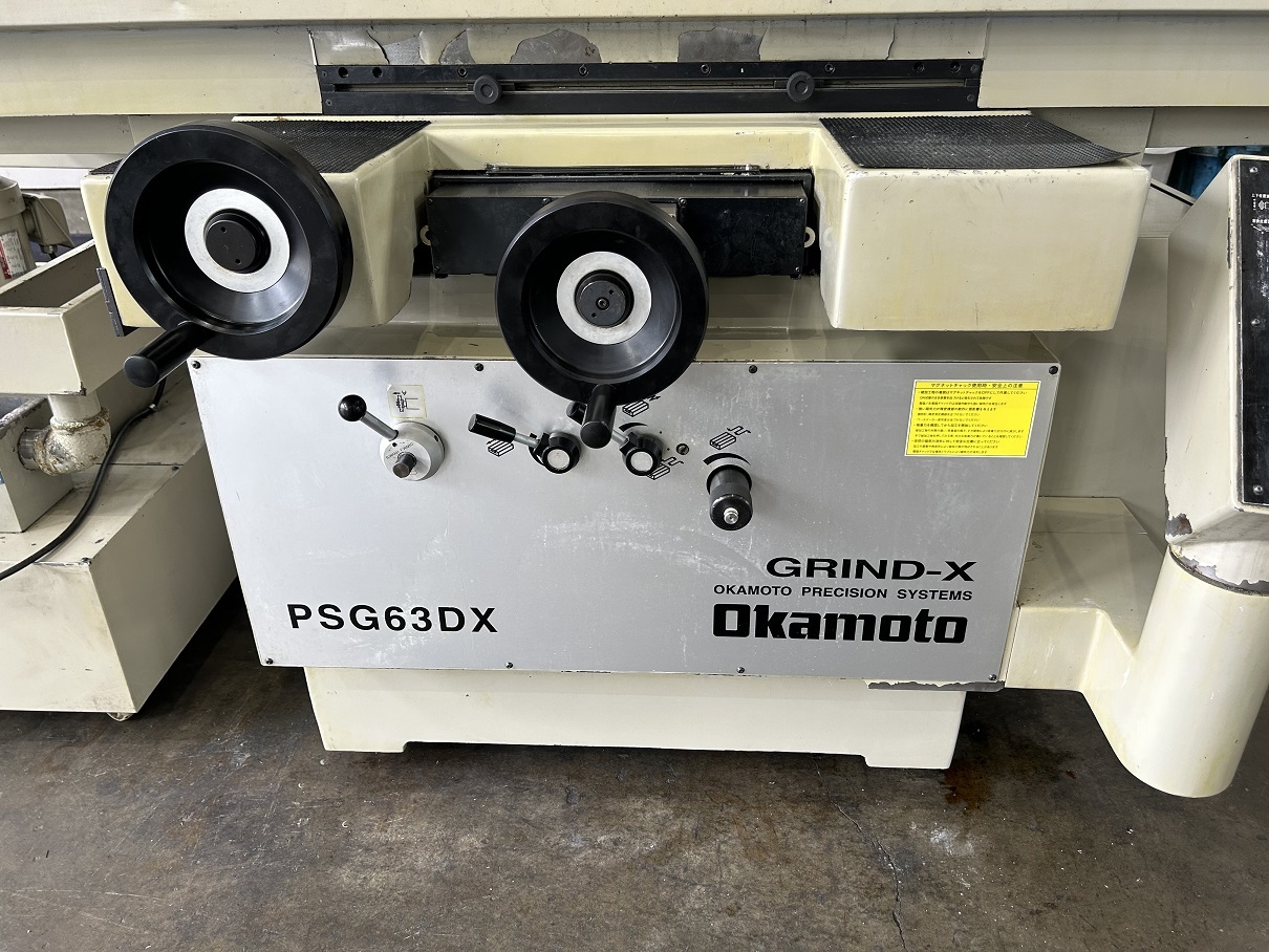 岡本工作機械 600㎜×300㎜平面研削盤 PSG-63DX