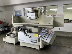 岡本工作機械 600㎜×300㎜平面研削盤 PSG-63DX