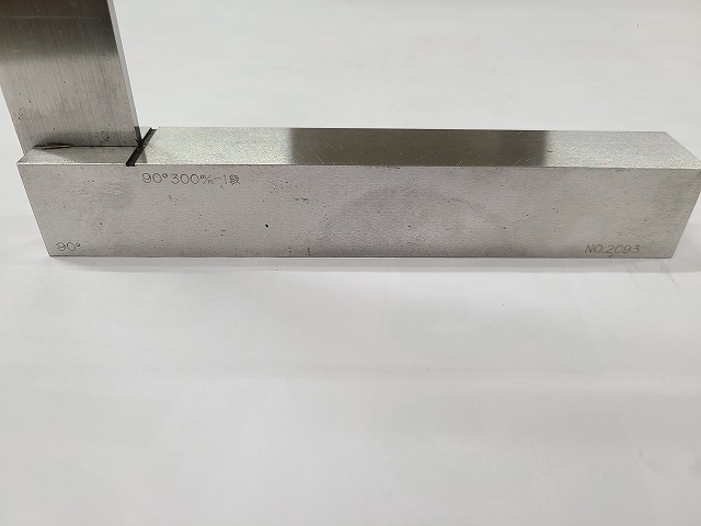 大菱計器製作所 台付直角スコヤ 90°300㎜
