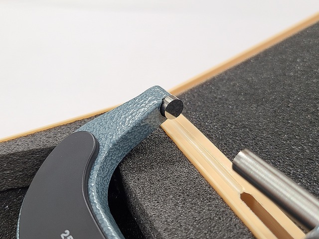 MITUTOYO｜ミツトヨ カウントマイクロメータ M820-50