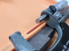 MITUTOYO｜ミツトヨ カウントマイクロメータ M250-50VA