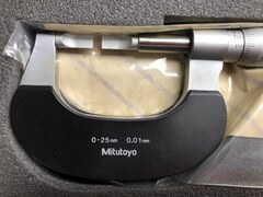 ミツトヨ/Mitutoyo 直進式ブレードマイクロメータ 【直進式ブレードマイクロメータ】BLM-25(122-101)
