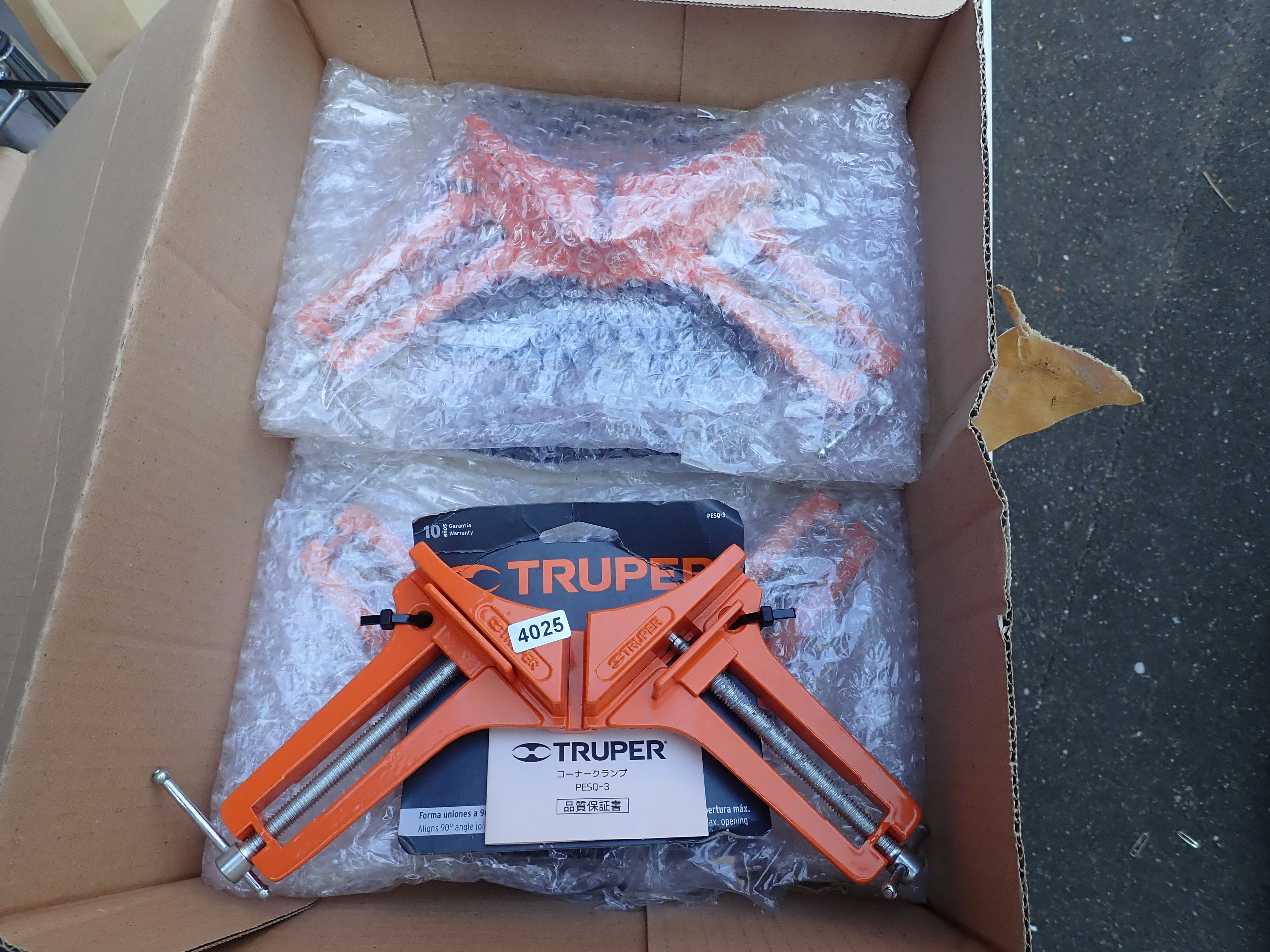  コーナークランプ　木片各種　 新古品 
