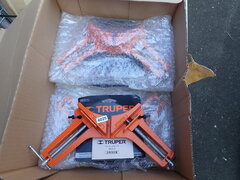  コーナークランプ　木片各種　 新古品 