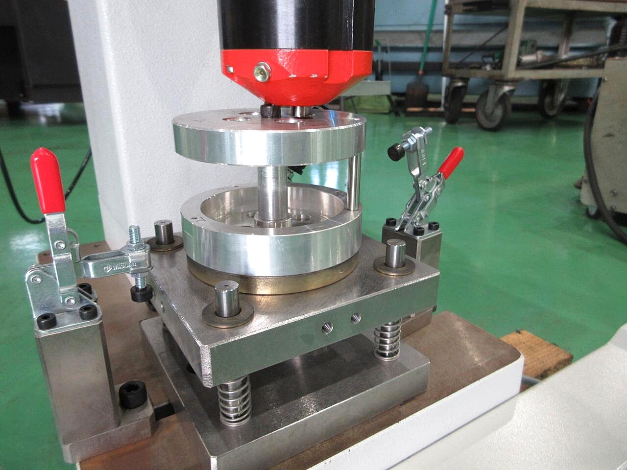 BalTec(仲精機) リベッティングマシン RN231