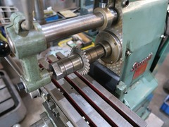 鈴木製作所 卓上横フライス盤 MO-2型