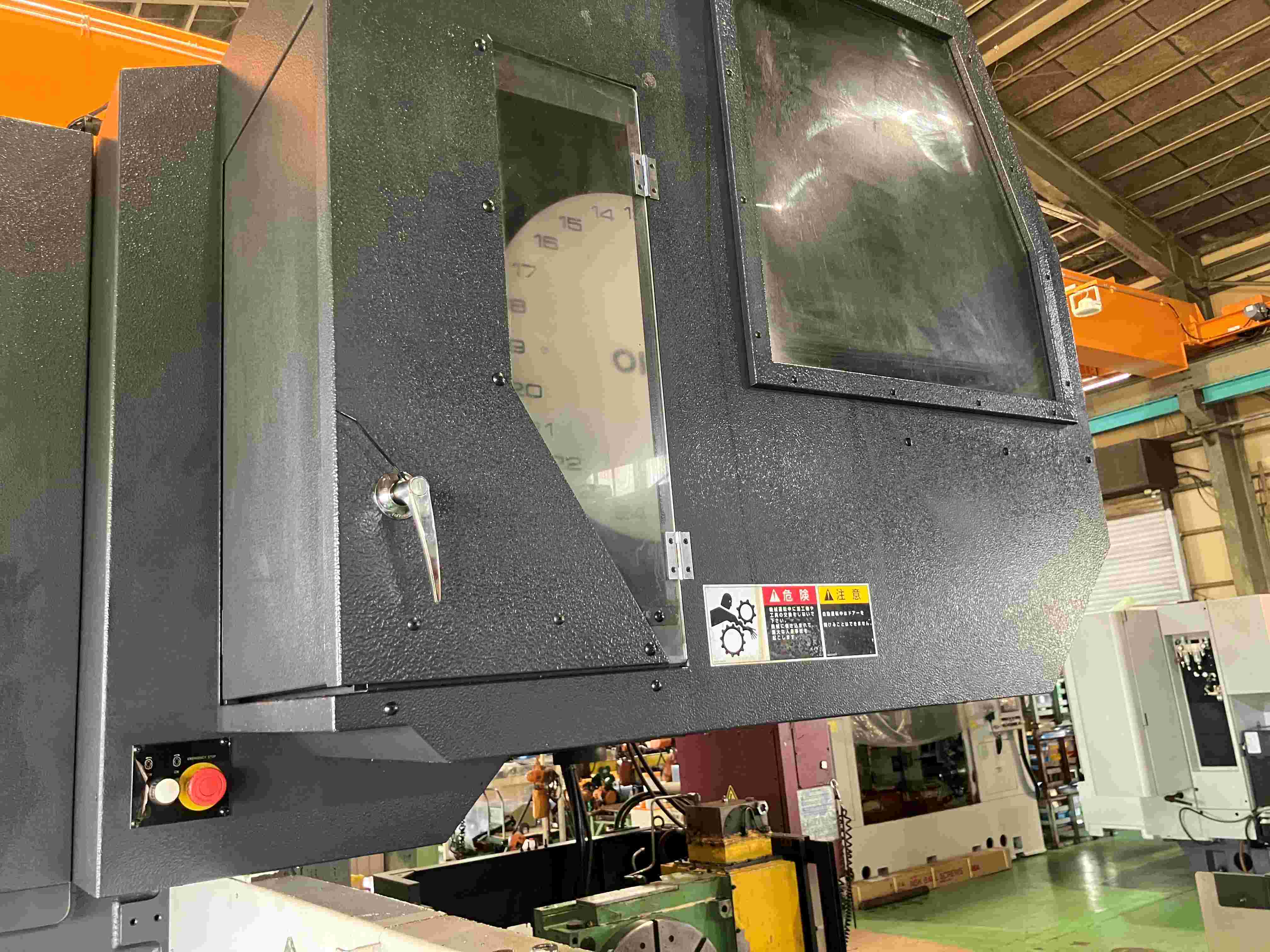 OKK 立形マシニングセンタ MCV560
