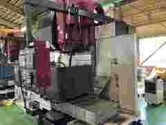 OKK 立形マシニングセンタ MCV560
