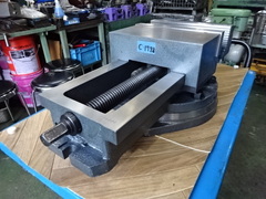 NEWS｜大和工機 マシンバイス SMV-250