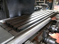 牧野フライス ラム型立フライス BGII-85