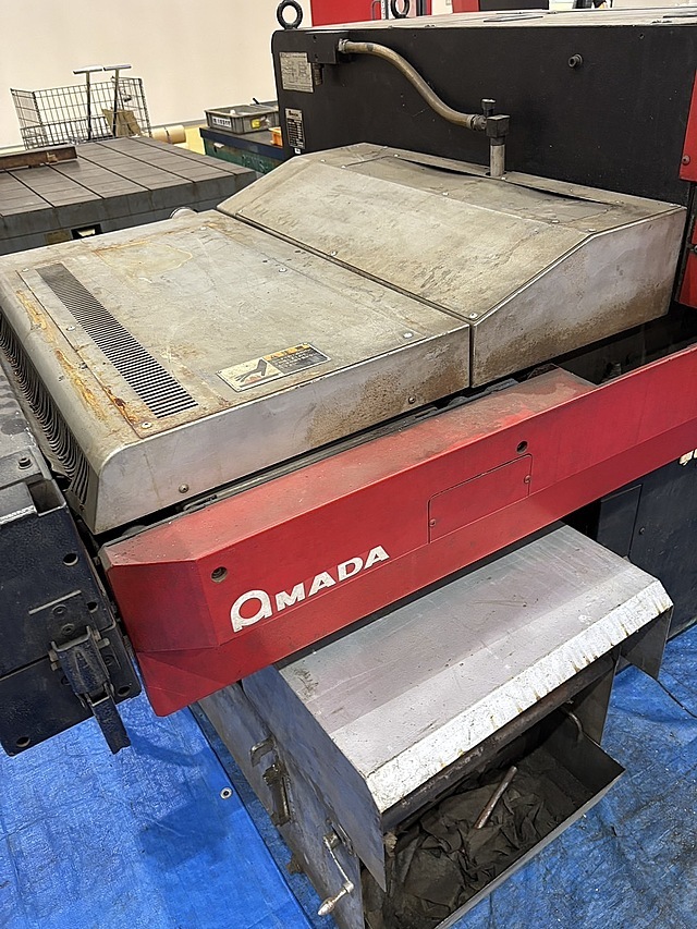 アマダ バリ取り機 DB-610W