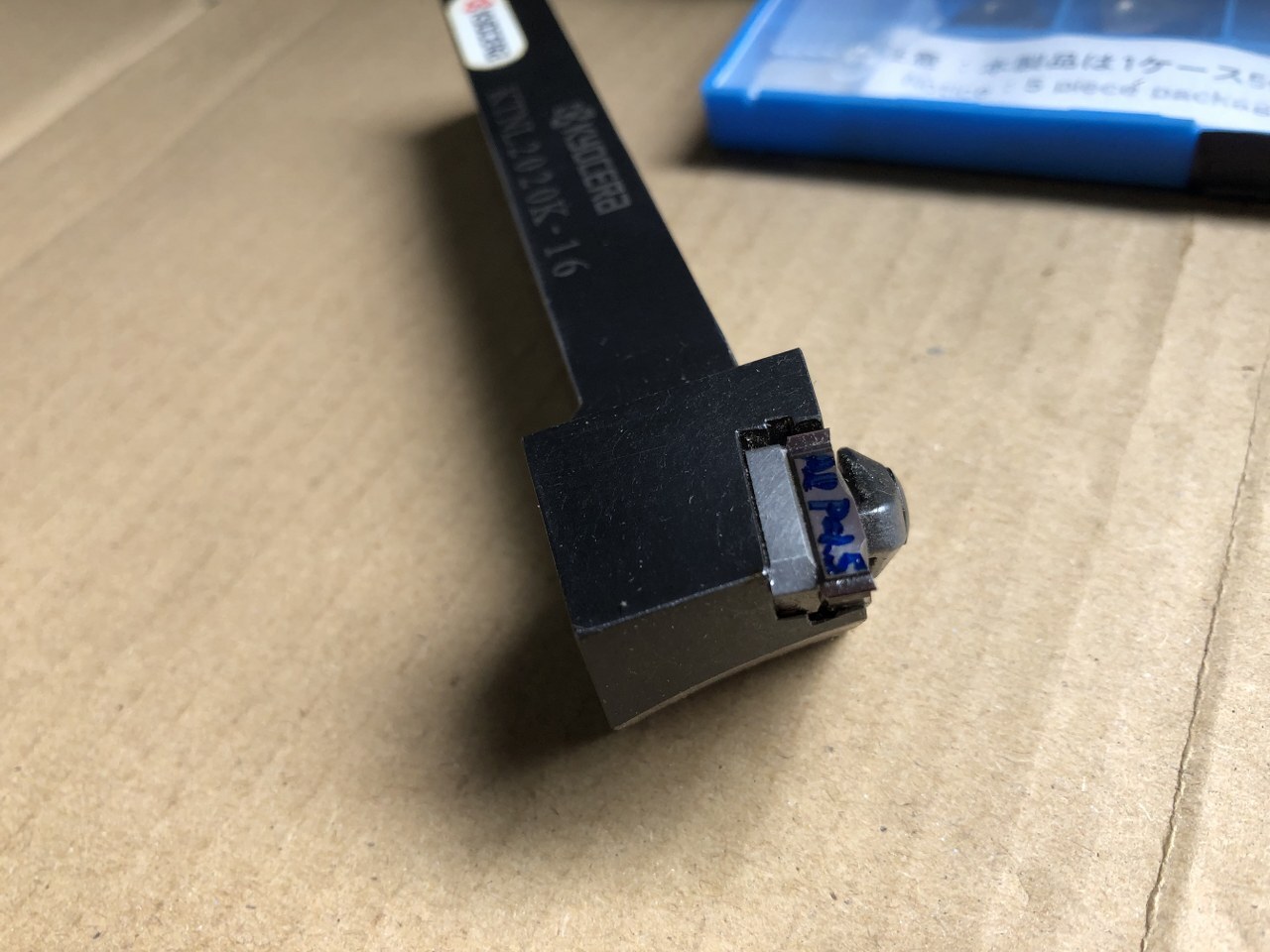  京セラ ねじ切りホルダ 【ねじ切りホルダ】KTNL2020K-16