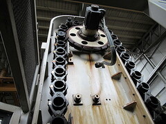 オークマ 門型マシニングセンター MCV-AⅡ
