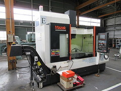 ヤマザキマザック 立型マシニングセンター VCS530C