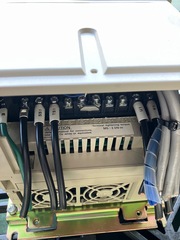 安川電機（ヤスカワ） インバーターG7 CIMR-G7A27P5
