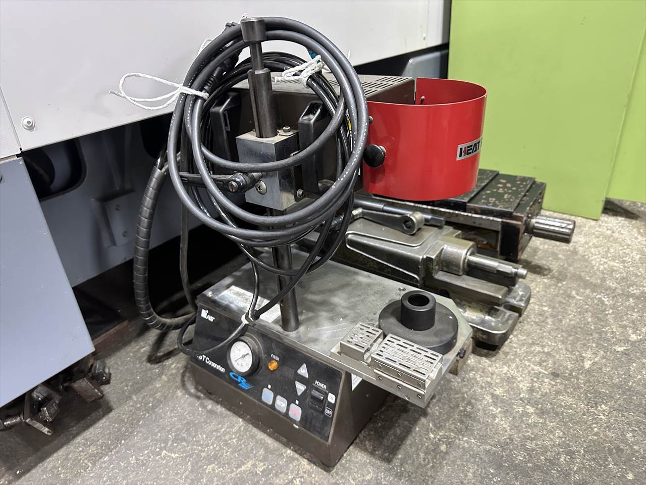 オークマ 立型マシニングセンター(BT40型) MB-46VA