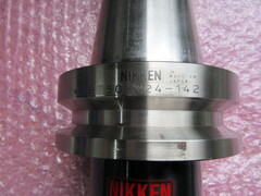 日研/NIKKEN タッパチャック BT50-Z24-142