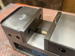 ナベヤ ロックタイト精密マシンバイス LTCV-125