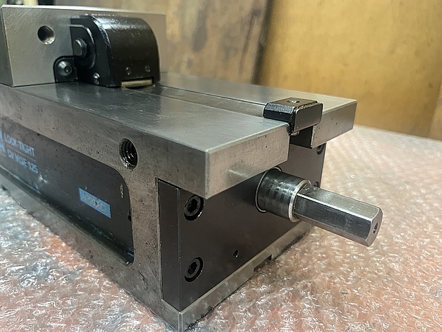 ナベヤ ロックタイト精密マシンバイス LTCV-125