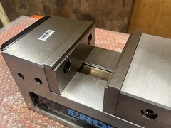ナベヤ ロックタイト精密マシンバイス LTCV-125