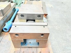 ナベヤ マシンバイス 