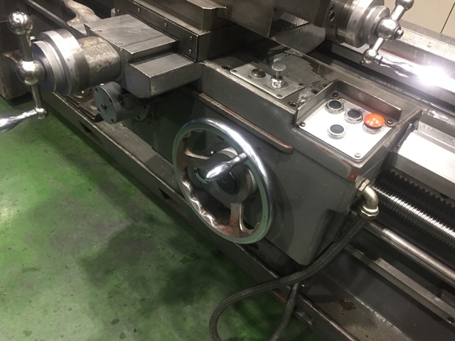中部工機 9尺汎用旋盤 LLA-1500