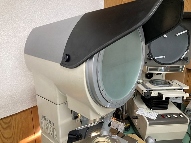 ニコン(Nikon)	 投影機 V-12A