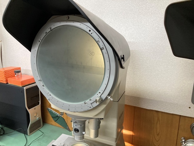 ニコン(Nikon)	 投影機 V-12A