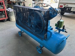 明治機械製作所 エアーコンプレッサー G22CK