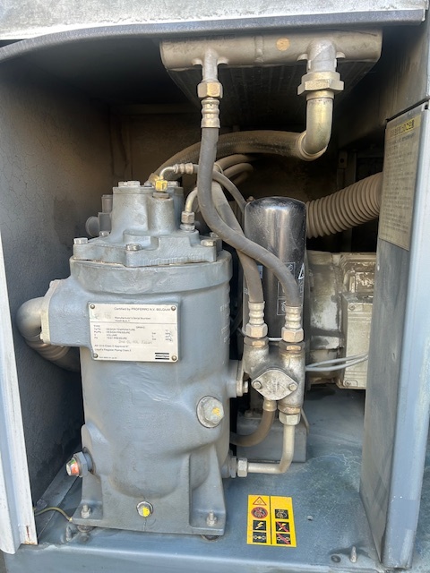 岩田 コンプレッサー SCD110