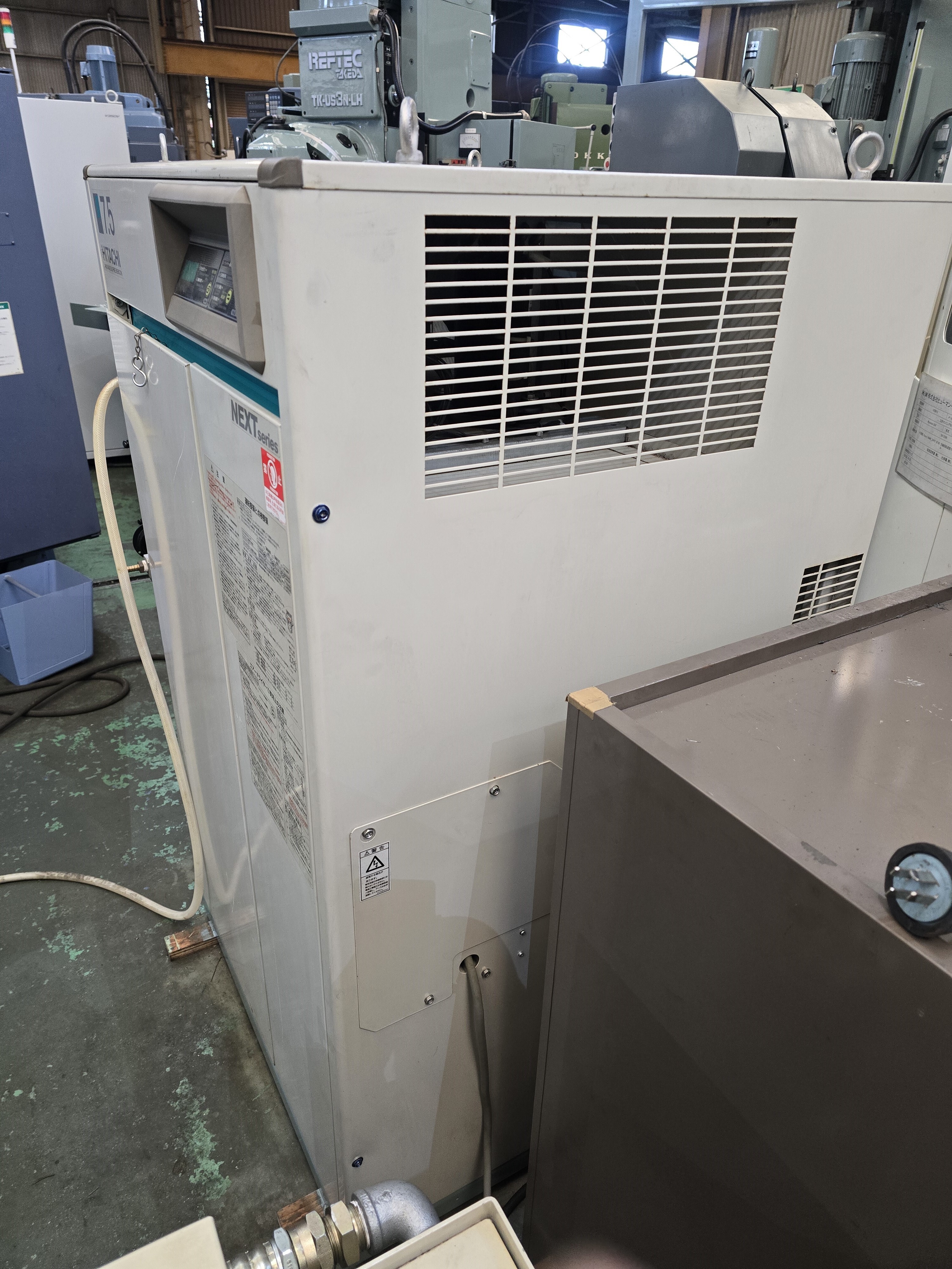 日立 7.5kwパッケージコンプレッサー POD-7.5MN5