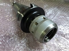 日研/NIKKEN ミーリングチャック 【ミーリングチャック】BT50-C32-105