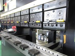 東洋工機 ハイブリッドプレスブレーキ HYB-8520W