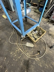 ブラザー工業 タッピングマシン BT1-203