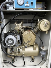 東芝 2.2kwコンプレッサー EP105-22TAD1