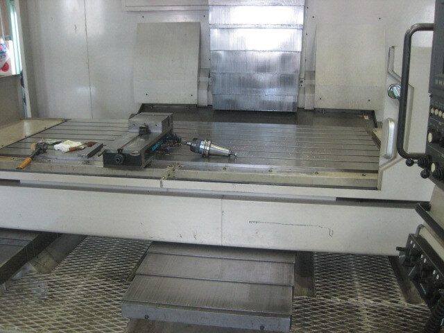 オークマ 立形マシニングセンター MILLAC 1052V