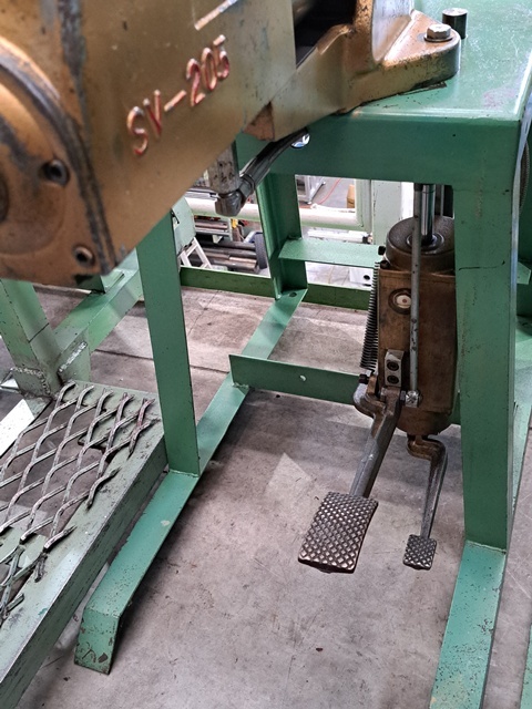 新栄製作所 ストロングバイス SV-205