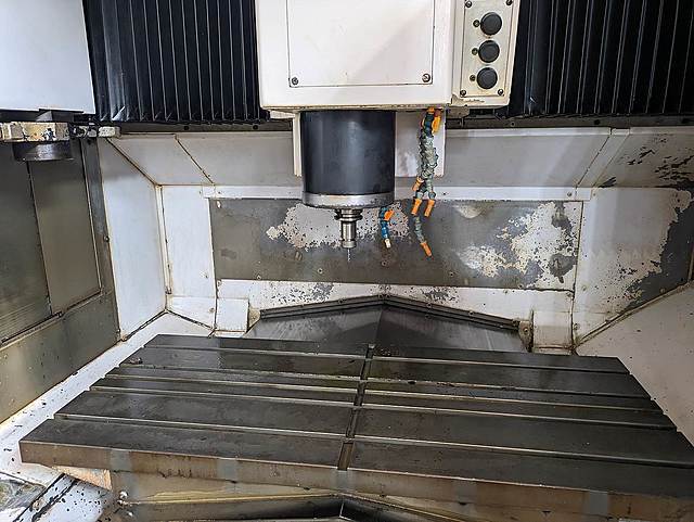 オークマ 立型マシニングセンター MB-56VA