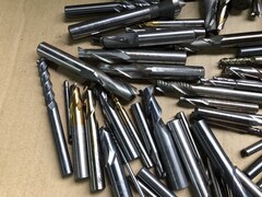 様々なメーカーやサイズがあります。 エンドミル1山 【エンドミル1山】2Kg