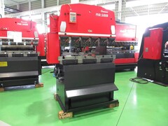 アマダ プレスブレーキ(ベンダー) RG-35S