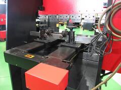 アマダ プレスブレーキ(ベンダー) RG-35S