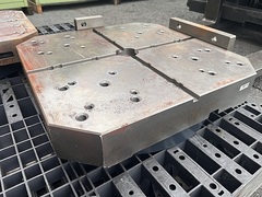 牧野フライス製作所 テーブル