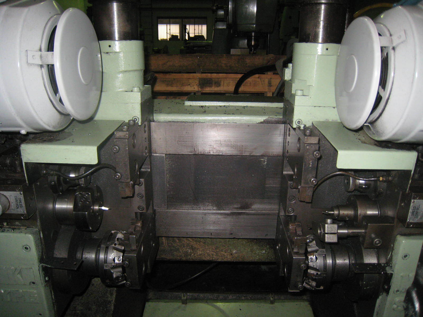 日本特殊工業 センタリングマシン NCR-600