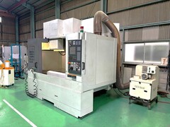 森精機 #5立マシニング NV5000α1B/40