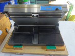 カネテック 単式永磁サインバーチャック SBP-R1530S-B
