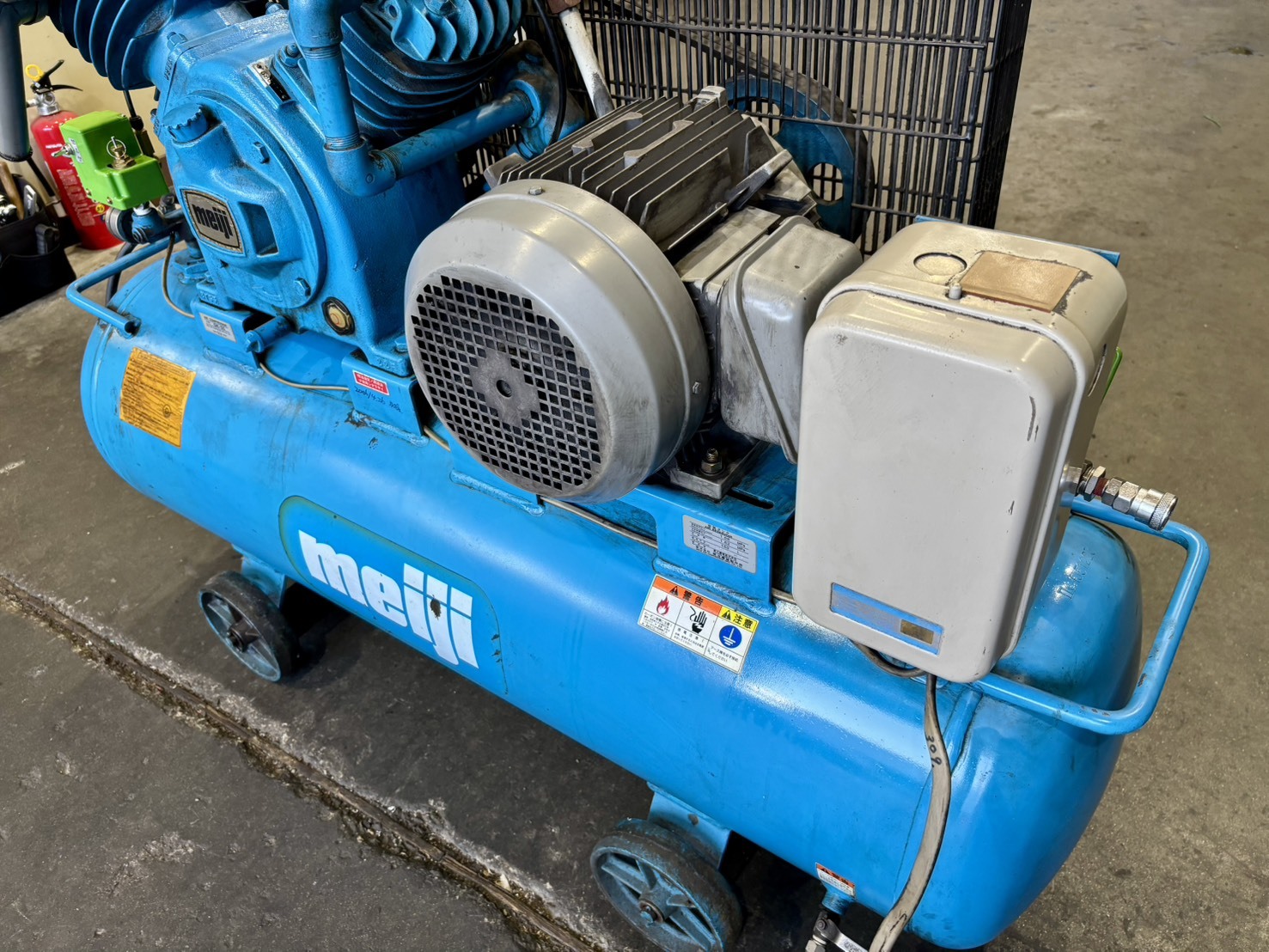 明治 5.5kwコンプレッサー GK-55