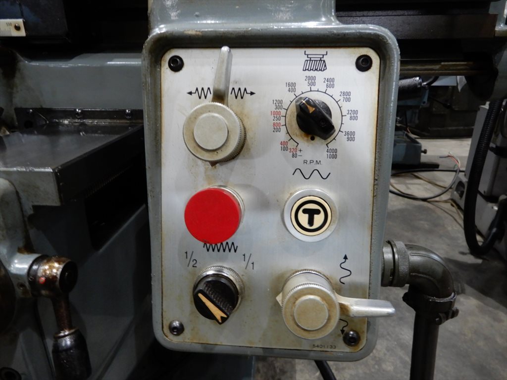 牧野フライス製作所  汎用フライス盤  KVJP-55