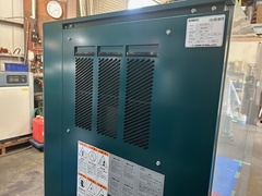 コベルコ 22kwオイルフリースクリューコンプレッサー FE370ADⅢ-5