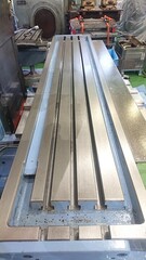 OKK ベット型立フライス MH-5VJ